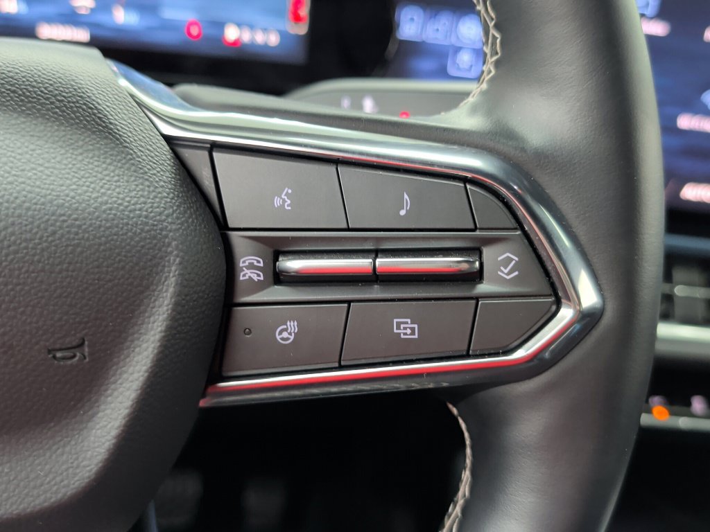 Used 2024 Chevrolet Equinox EV LT FWD image 14