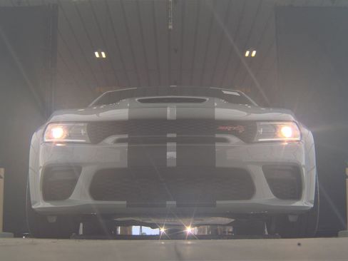 Used 2022 Dodge Charger SRT Hellcat w/ Harman/Kardon Audio Group image 3