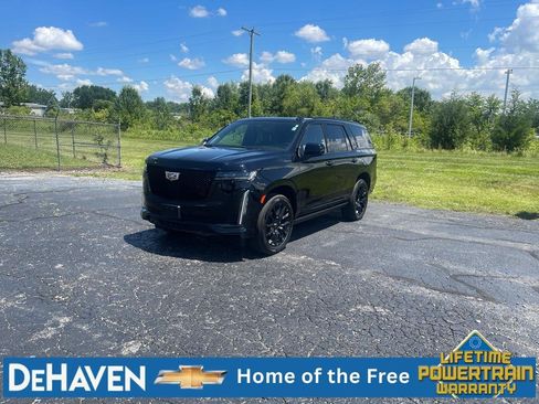 Used 2022 Cadillac Escalade Sport Platinum AWD/4WD image 12