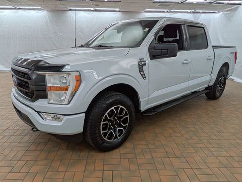 Certified 2022 Ford F150 XLT w/ Equipment Group 301A Mid image 3