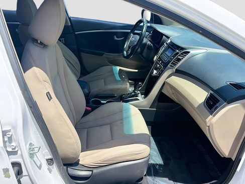 Used 2013 Hyundai Elantra GT w/ Touch & Go Pkg FWD image 28