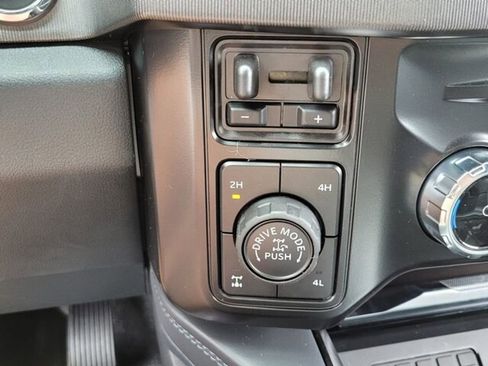 New 2026 Ford F250 Platinum w/ Tremor Off-Road Package image 23