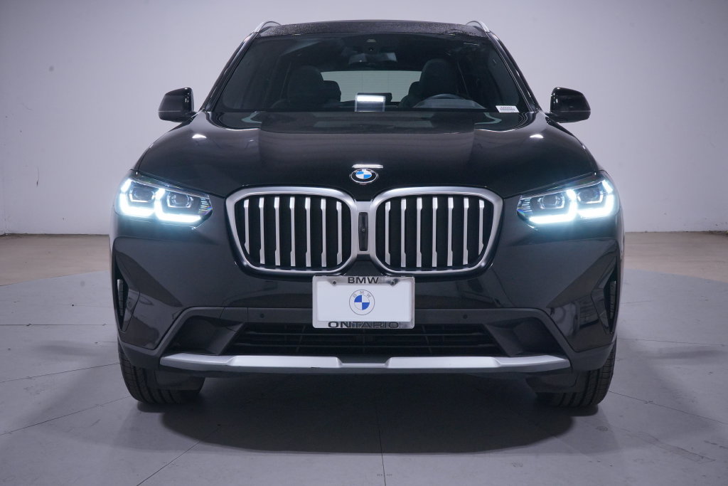 Used 2024 BMW X3 xDrive30i w/ Convenience Package AWD/4WD image 4
