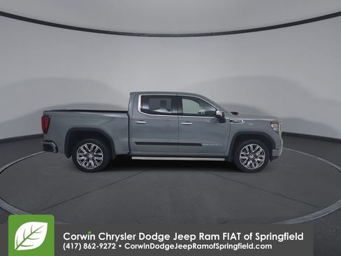 Used 2025 GMC Sierra 1500 Denali w/ Denali Reserve Package AWD/4WD image 17