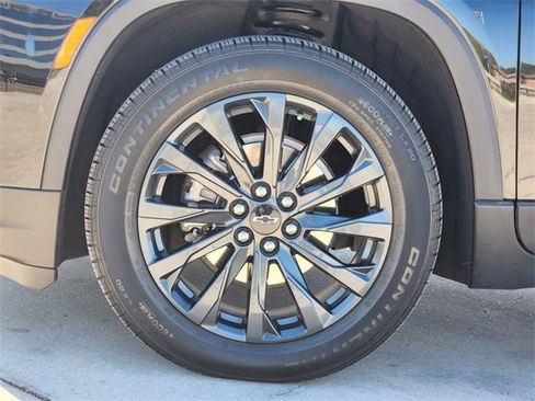 Used 2023 Chevrolet Traverse RS image 10