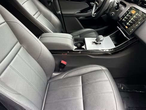 Used 2024 Land Rover Range Rover Evoque S image 34