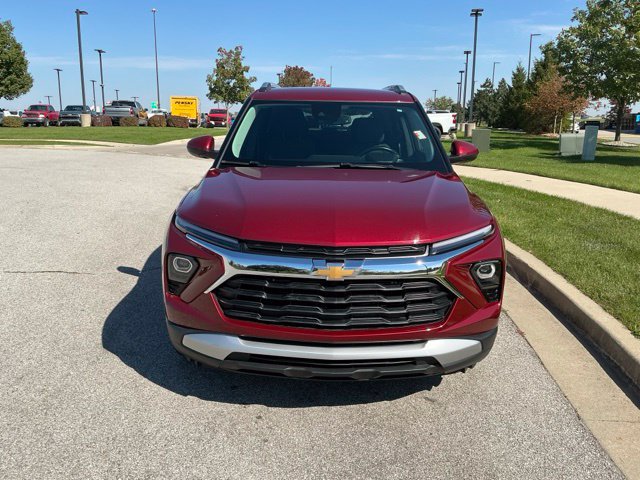 Used 2024 Chevrolet TrailBlazer LT w/ Convenience Package FWD image 9