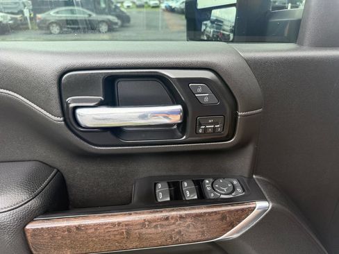 Used 2022 GMC Sierra 2500 Denali AWD/4WD image 19