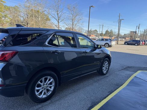 Used 2021 Chevrolet Equinox LT image 6
