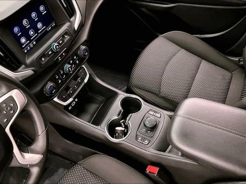 Used 2023 GMC Terrain SLE w/ Driver Convenience Package AWD/4WD image 17