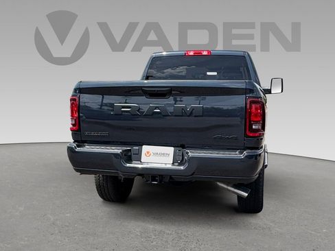 New 2026 RAM 2500 Big Horn AWD/4WD image 15