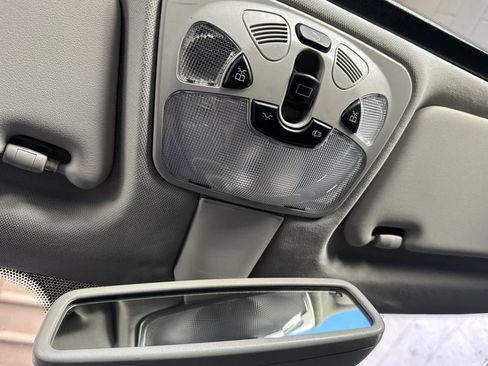 Used 2006 Mercedes-Benz C 230 Sedan image 30