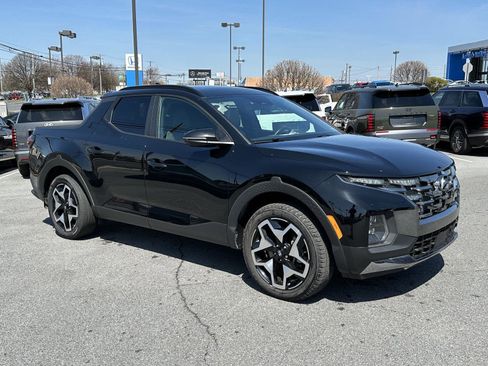 Used 2023 Hyundai Santa Cruz Limited image 2