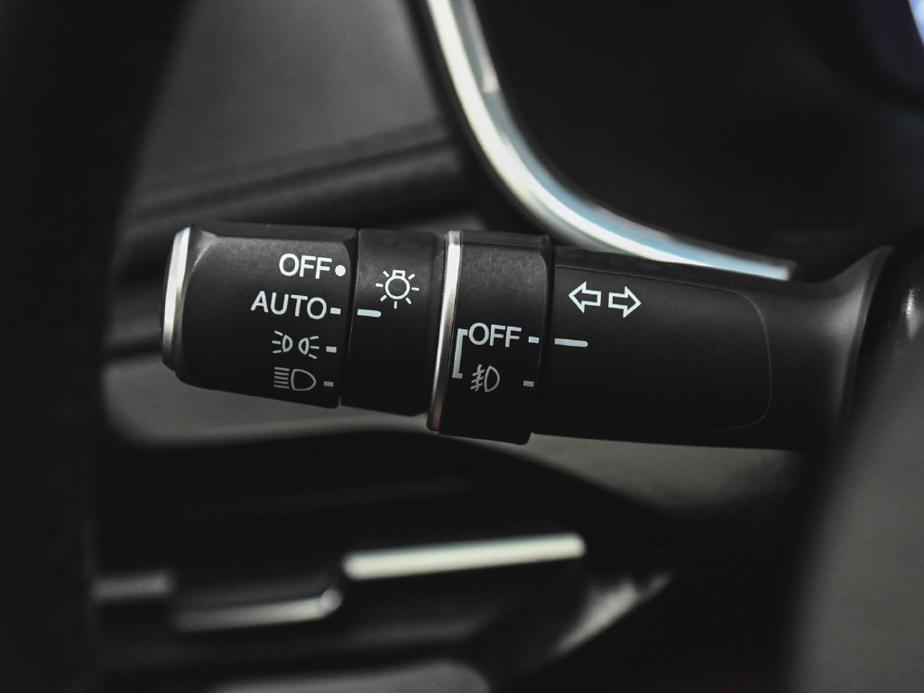 Used 2023 Acura MDX w/ Advance Package AWD/4WD image 32