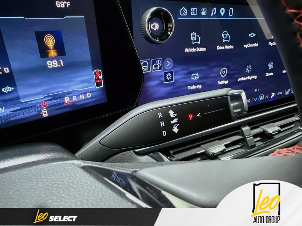 Used 2026 Chevrolet Equinox EV RS w/ Convenience Package II FWD image 19
