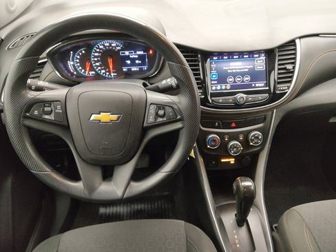 Used 2020 Chevrolet Trax LS w/ Tint and Cruise Package FWD image 22