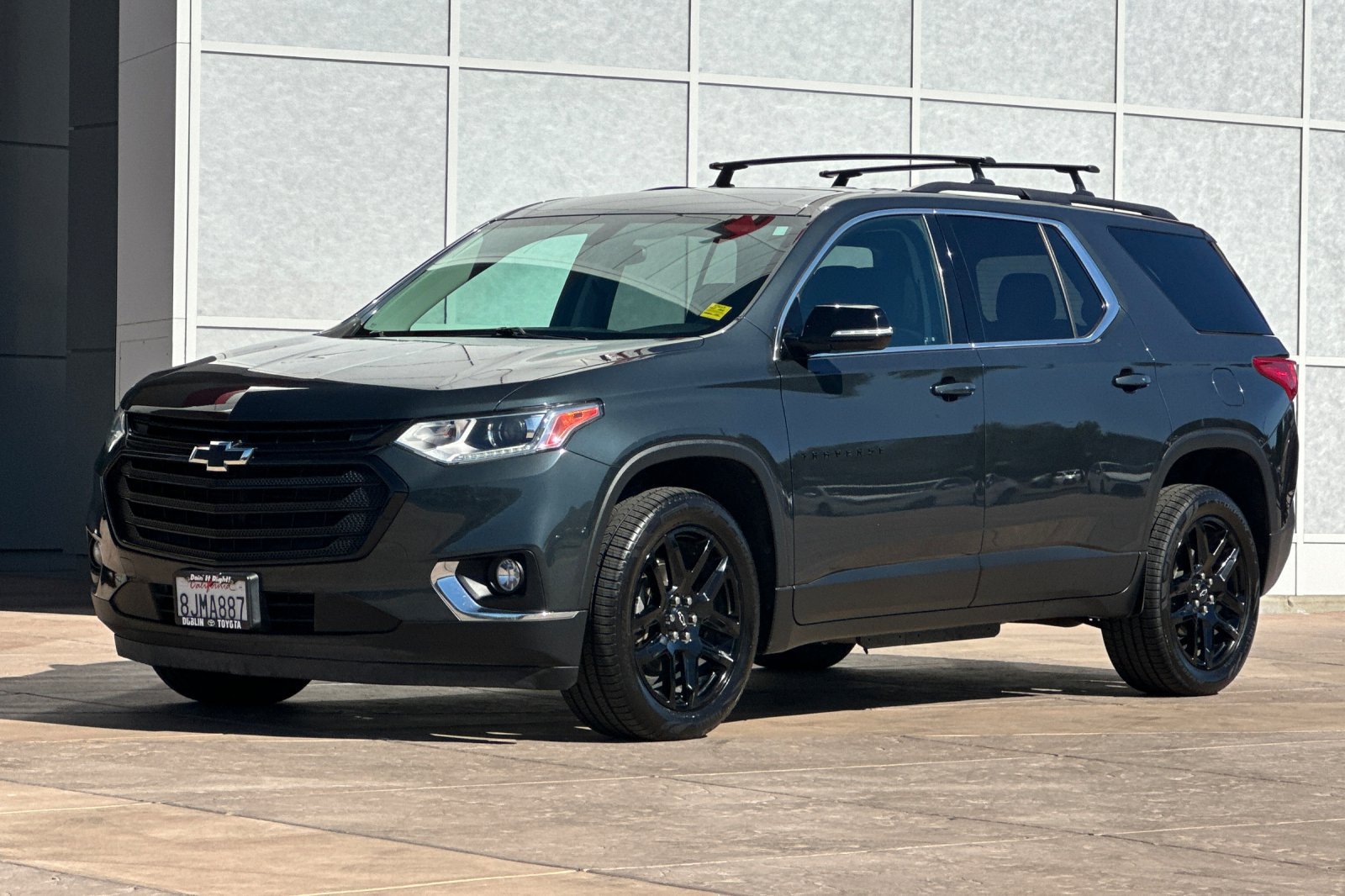 Used 2019 Chevrolet Traverse LT w/ LPO, Blackout Package AWD/4WD image 8