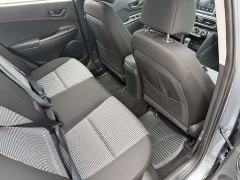 Used 2019 Hyundai Kona SE AWD/4WD image 16