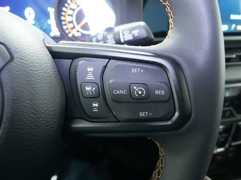 Used 2024 Jeep Wrangler Unlimited Sport AWD/4WD image 37