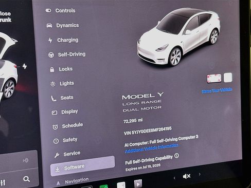Used 2021 Tesla Model Y Long Range AWD/4WD image 19
