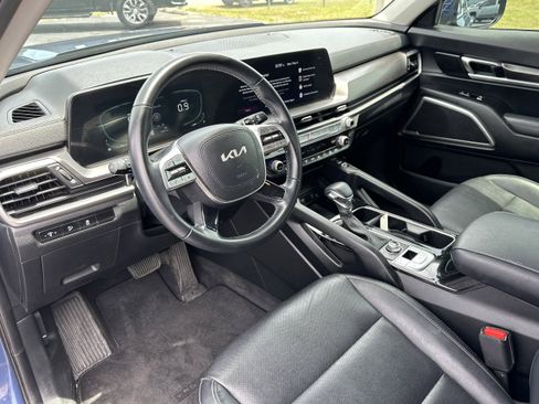 Used 2023 Kia Telluride S AWD/4WD image 19