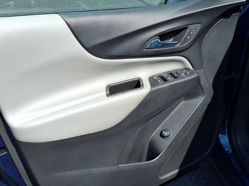 Used 2022 Chevrolet Equinox LT FWD image 14