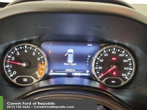 Used 2016 Jeep Renegade Limited image 13