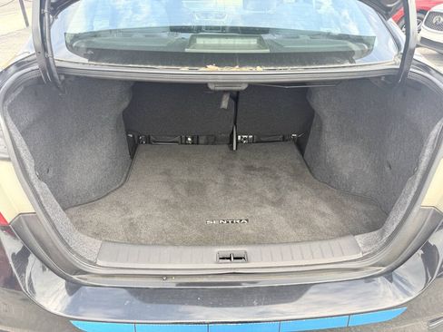 Used 2019 Nissan Sentra SV FWD image 28