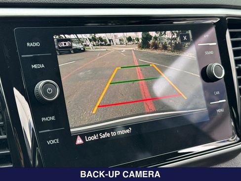 Used 2023 Volkswagen Atlas Cross Sport SE w/ Panoramic Sunroof Package FWD image 20