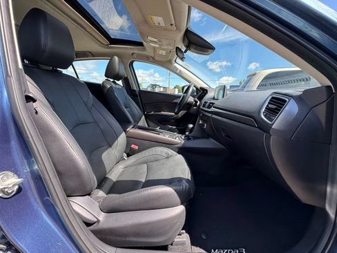 Used 2017 MAZDA MAZDA3 Grand Touring FWD image 12