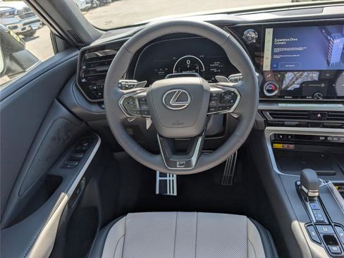 New 2026 Lexus TX 500h AWD image 17