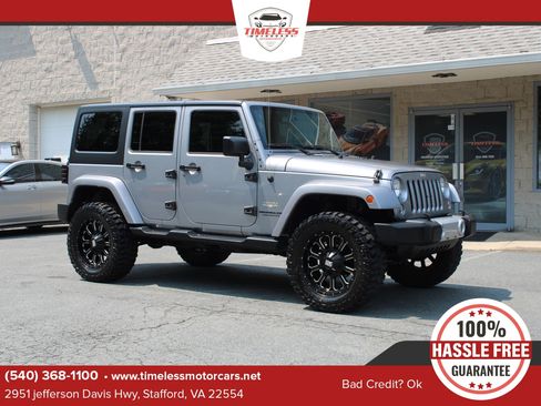 Used 2015 Jeep Wrangler Unlimited Sahara w/ Connectivity Group AWD/4WD image 1