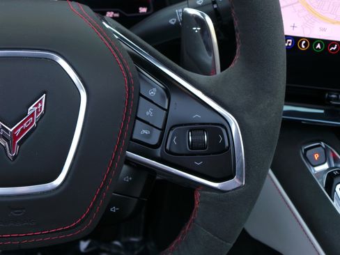 Used 2023 Chevrolet Corvette Stingray Premium Conv w/ Z51 Performance Package RWD image 30