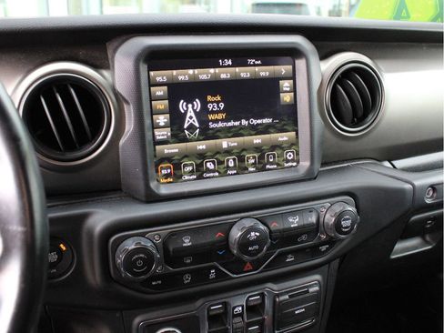 Used 2021 Jeep Wrangler Unlimited Sport w/ Sun And Sound Package AWD/4WD image 20