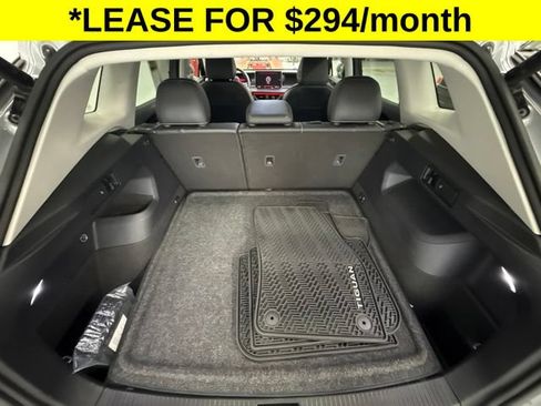 Used 2026 Volkswagen Tiguan SE AWD/4WD image 12