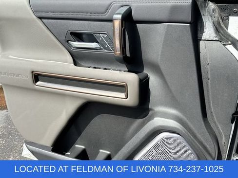 Used 2025 GMC Hummer EV 2X AWD/4WD image 22