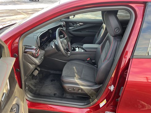 Used 2025 Chevrolet Blazer EV RS w/ Super Cruise Package image 9