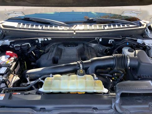 Used 2019 Ford Expedition Limited image 31