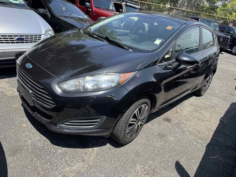 Used 2015 Ford Fiesta S image 3