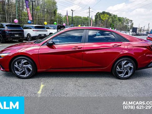 Used 2025 Hyundai Elantra Sport FWD image 6