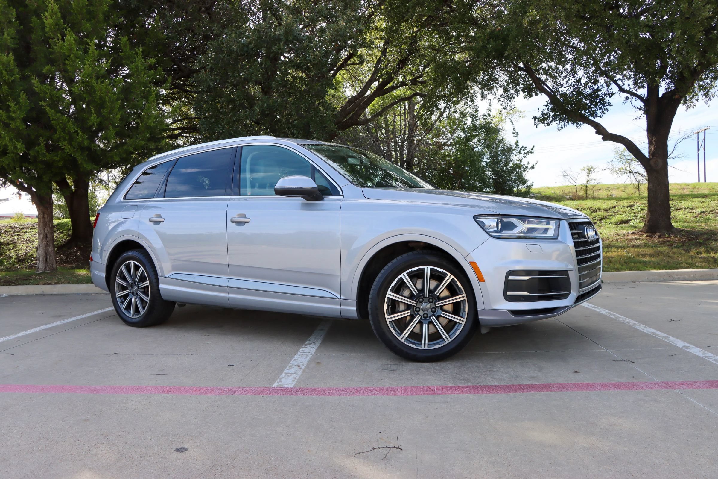 Used 2017 Audi Q7 3.0T Premium AWD/4WD image 1