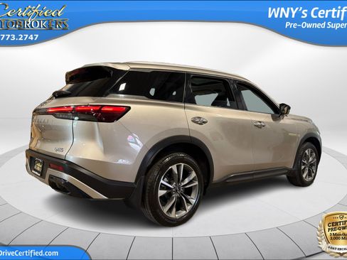 Used 2025 INFINITI QX60 Luxe AWD/4WD image 6