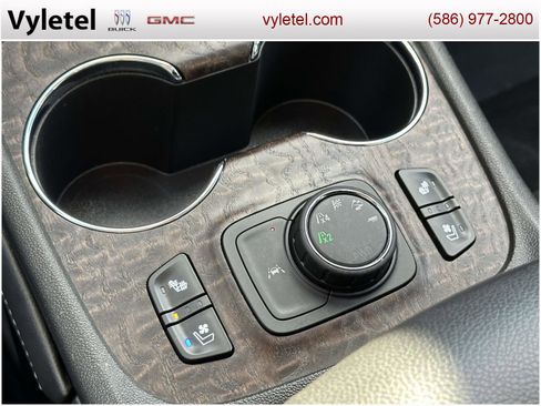 Certified 2023 GMC Acadia Denali w/ Denali Ultimate Package image 32