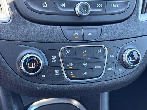 Used 2023 Chevrolet Malibu LT FWD image 28