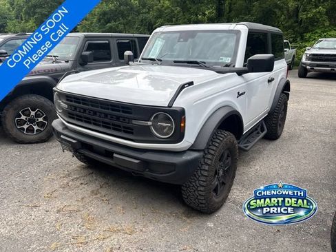 Used 2022 Ford Bronco 2-Door AWD/4WD image 2