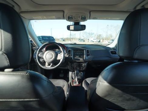 Used 2018 Jeep Compass Trailhawk w/ Leather Interior Group image 26