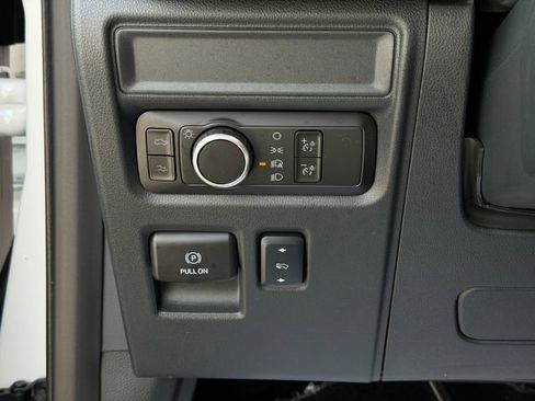 Used 2025 Ford F150 Lightning Platinum AWD/4WD image 49