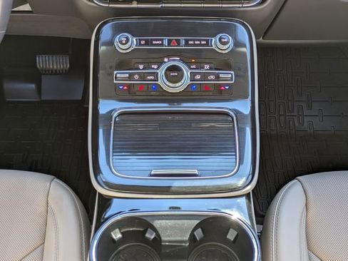 Used 2023 Lincoln Nautilus Reserve FWD image 6