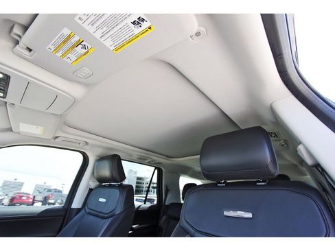 Used 2025 Ford Expedition Platinum image 27