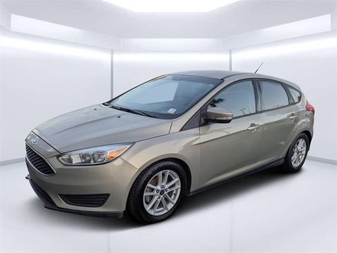 Used 2016 Ford Focus SE image 7